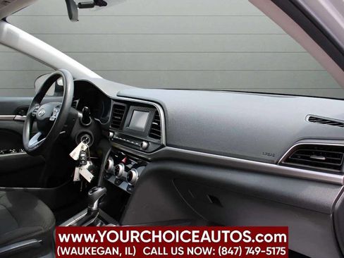 Used 2019 Hyundai Elantra SE w/ Cargo Package image 24