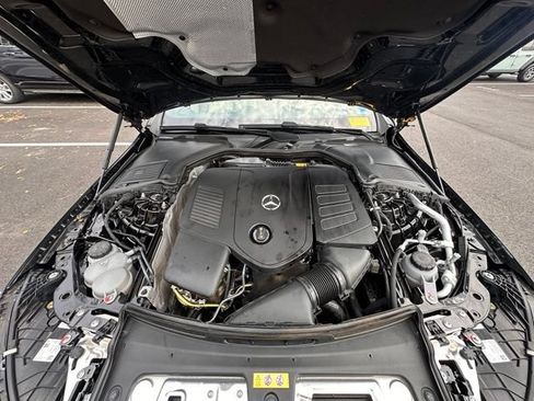 Used 2025 Mercedes-Benz C 300 4MATIC Sedan image 17