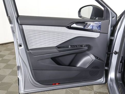 Used 2023 Volkswagen Taos S image 19