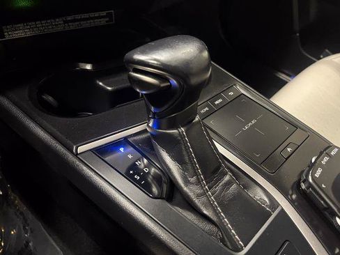 Certified 2020 Lexus UX 250h w/ Accessory Package 2 AWD/4WD image 21