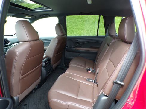 Used 2024 Honda Passport EX-L image 19