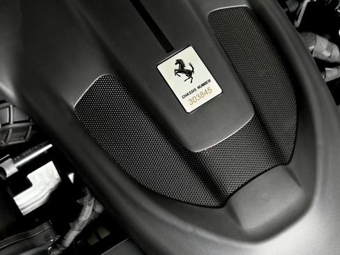 Used 2024 Ferrari Roma image 27