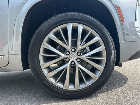 New 2026 Buick Enclave Avenir FWD image 13