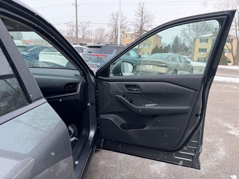 Used 2026 Nissan Rogue S AWD/4WD image 28