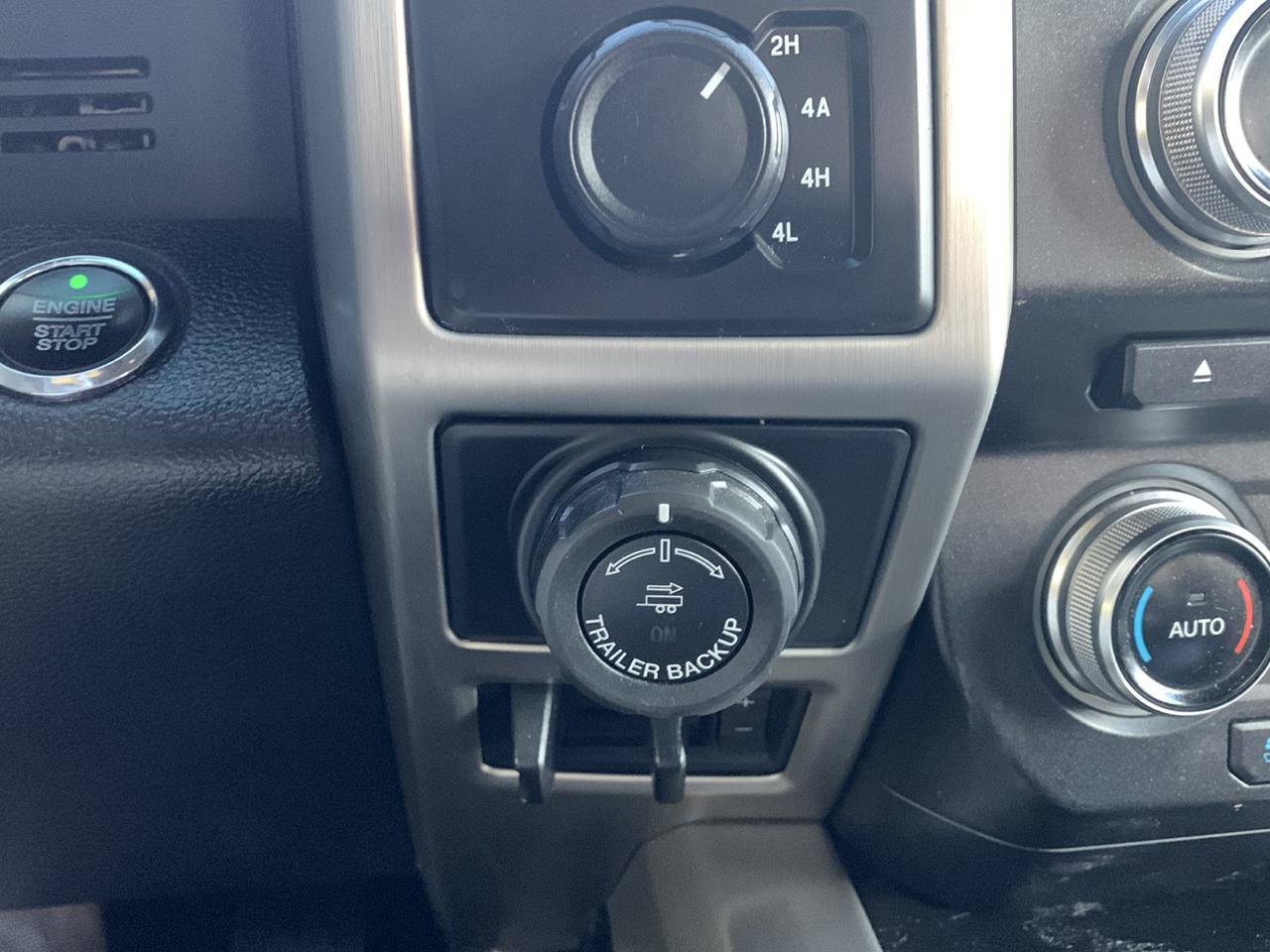 Used 2018 Ford F150 Platinum w/ Equipment Group 701A Luxury AWD/4WD image 34