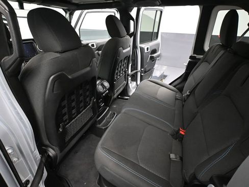 Used 2023 Jeep Wrangler Unlimited Rubicon 4xe w/ Steel Bumper Group image 37