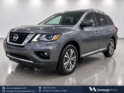 Used 2020 Nissan Pathfinder SV