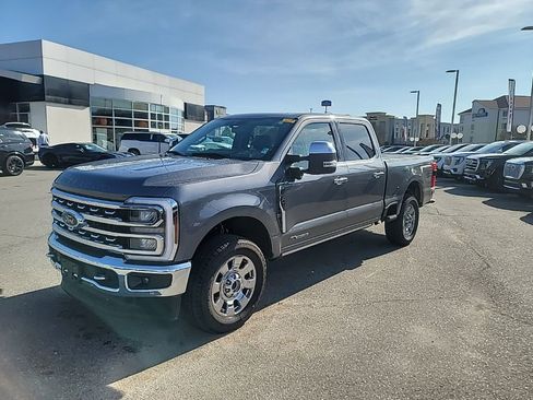 Used 2024 Ford F250 Lariat w/ Lariat Ultimate Package image 3