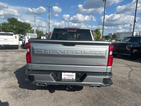 Used 2024 Chevrolet Silverado 1500 RST w/ Convenience Package II AWD/4WD image 4