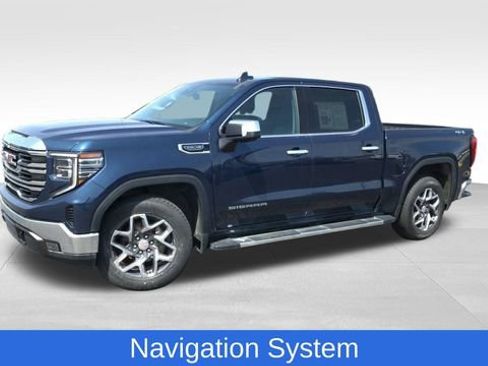 Certified 2023 GMC Sierra 1500 SLT w/ SLT Premium Package AWD/4WD image 5
