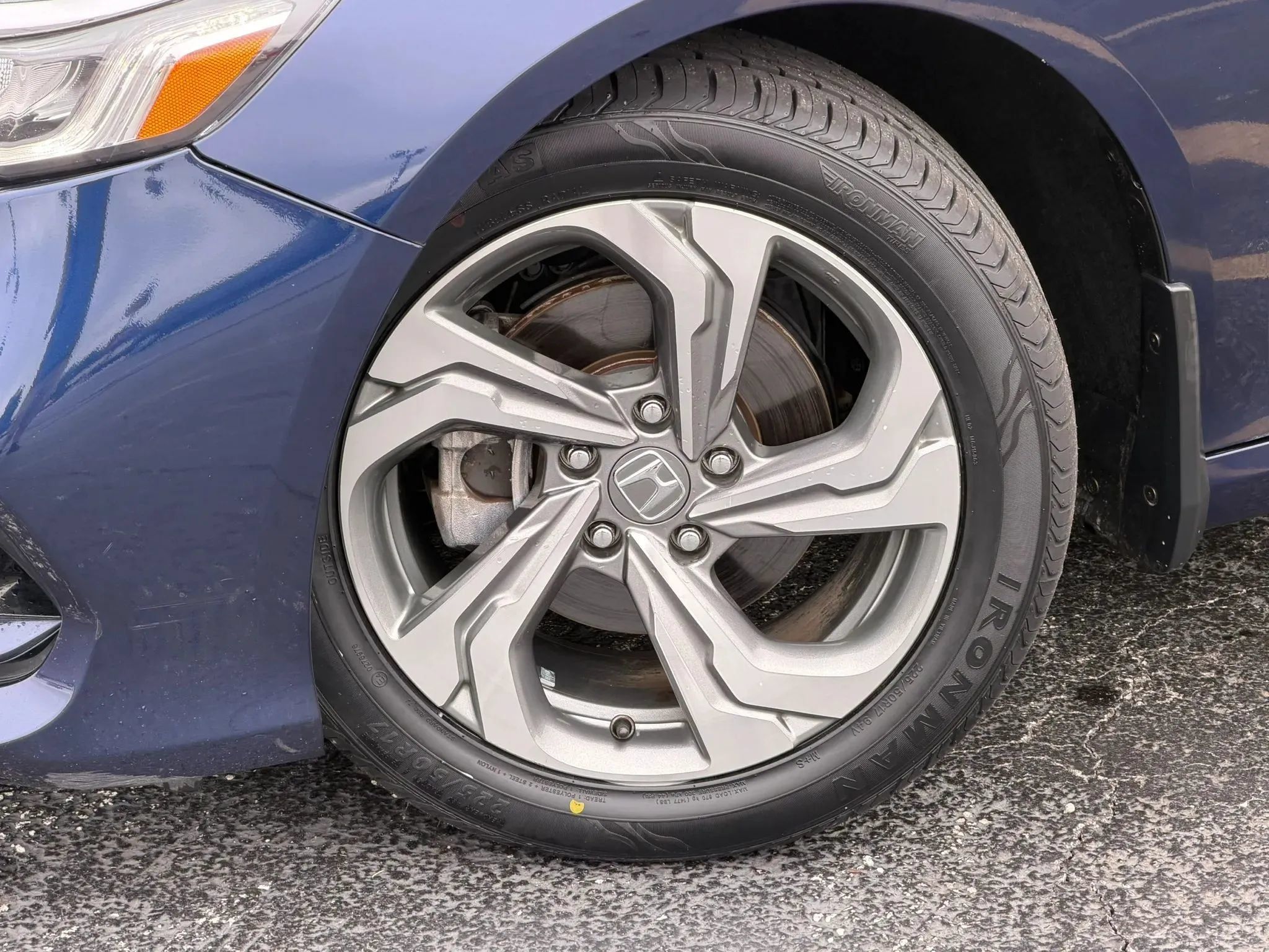 Used 2018 Honda Accord EX-L image 3