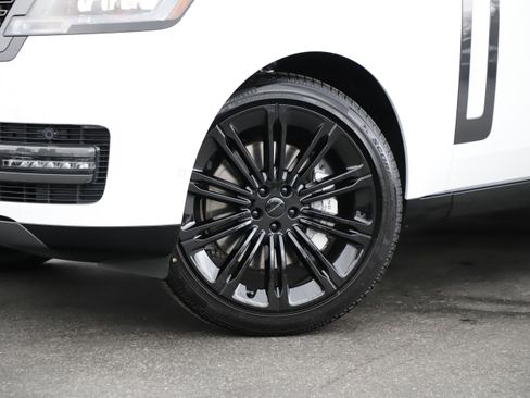 New 2026 Land Rover Range Rover SE AWD/4WD image 2