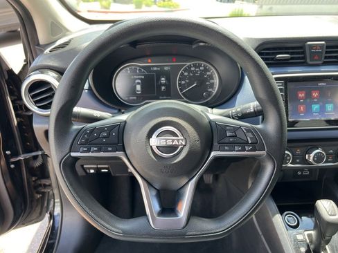 Used 2024 Nissan Versa SV FWD image 11