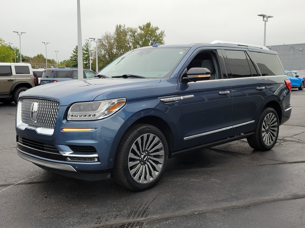 Certified 2019 Lincoln Navigator Reserve AWD/4WD image 8