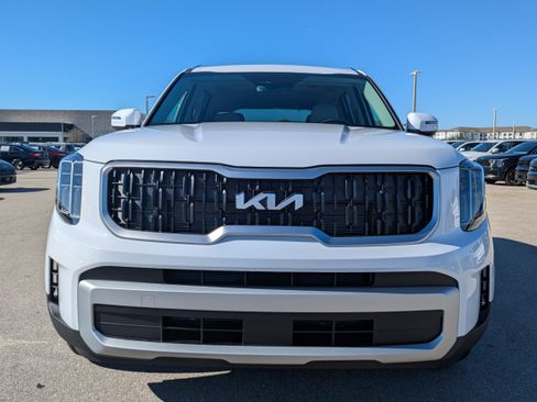 New 2025 Kia Telluride EX image 3