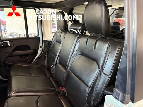 Used 2023 Jeep Wrangler Unlimited Rubicon 4xe w/ Steel Bumper Group AWD/4WD image 12