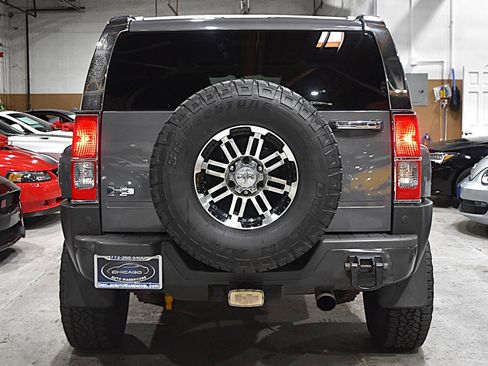 Used 2009 HUMMER H3 Luxury AWD/4WD image 6