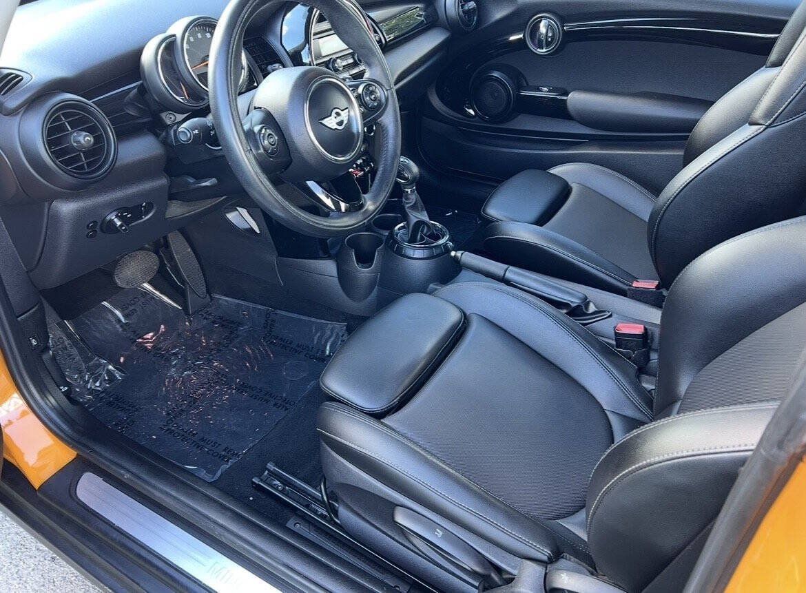 Used 2014 MINI Cooper 2-Door Hardtop FWD image 12