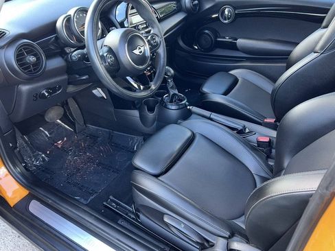 Used 2014 MINI Cooper 2-Door Hardtop FWD image 12