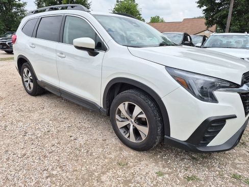Used 2025 Subaru Ascent Premium AWD/4WD image 4