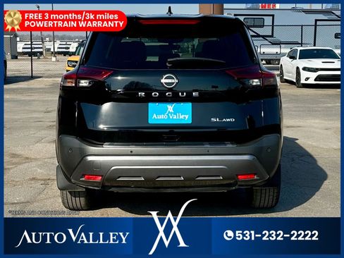Used 2023 Nissan Rogue SL AWD/4WD image 6
