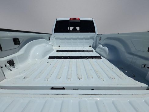 Used 2024 RAM 2500 Laramie AWD/4WD image 34