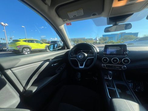 Used 2025 Nissan Sentra SV image 34