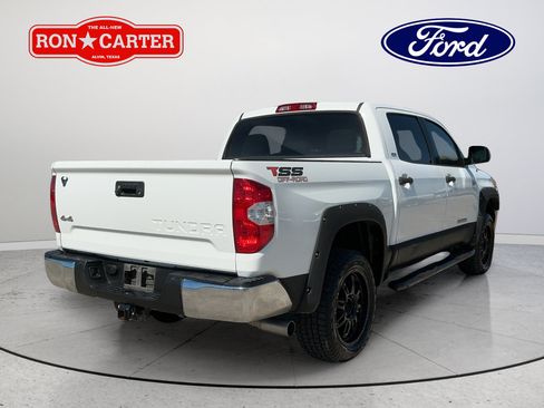 Used 2015 Toyota Tundra SR5 w/ SR5 Upgrade Package AWD/4WD image 6