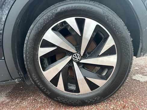 Used 2023 Volkswagen ID.4 Pro image 28