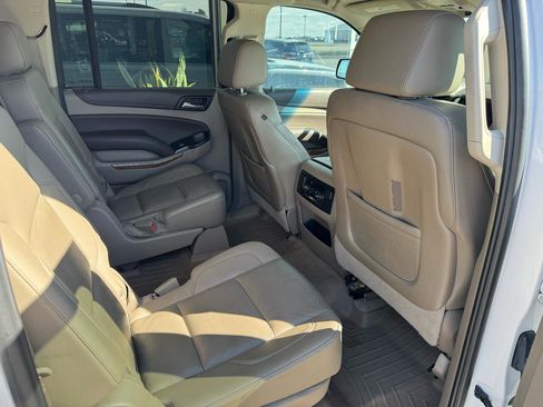 Used 2016 Chevrolet Suburban LTZ image 11