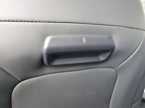 New 2026 Ford Expedition Active image 33