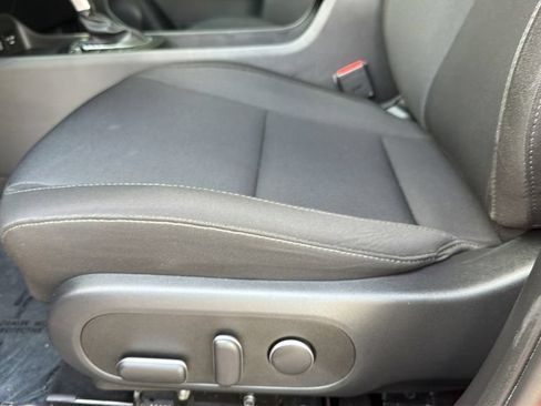 Used 2025 Hyundai Kona SEL FWD image 19