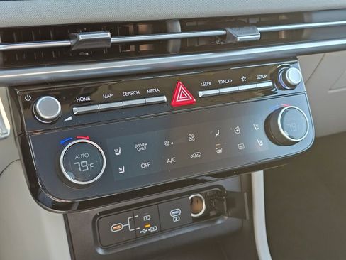 New 2026 Hyundai Tucson Limited image 23