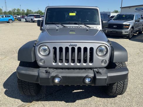 Used 2017 Jeep Wrangler Unlimited Sport w/ Quick Order Package 24S AWD/4WD image 3