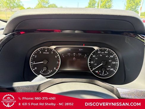 Certified 2024 Nissan Pathfinder SL FWD image 25