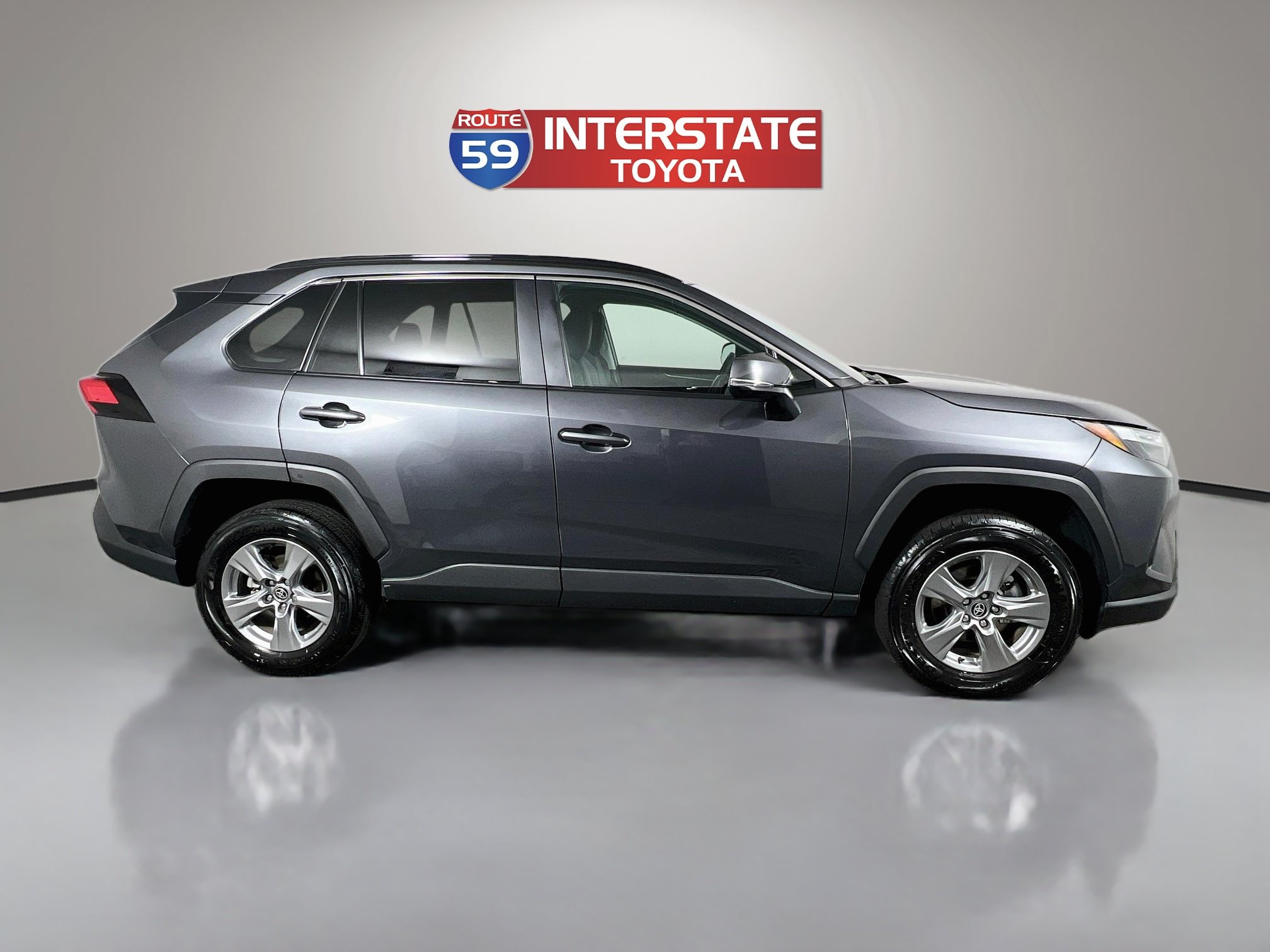 Used 2025 Toyota RAV4 XLE w/ Convenience Package AWD/4WD image 8