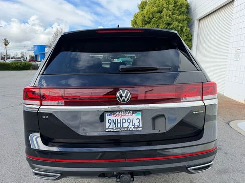 Used 2024 Volkswagen Atlas SE AWD/4WD image 5