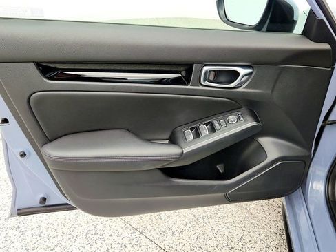 Used 2022 Honda Civic Sport Touring image 11