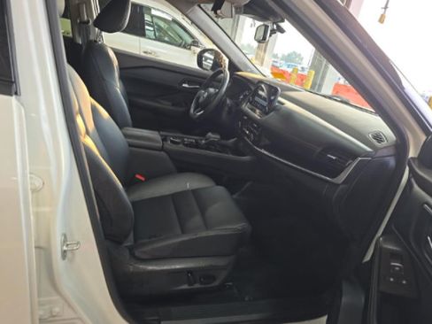 Used 2023 Nissan Rogue SL w/ SL Premium Package AWD/4WD image 7