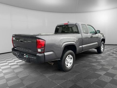 Used 2020 Toyota Tacoma SR AWD/4WD image 4