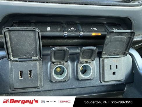 Used 2016 GMC Sierra 1500 SLE w/ SLE Value Package image 39