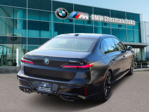New 2026 BMW 760i xDrive 760i xDrive w/ Executive Package image 4
