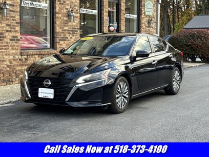 Used 2023 Nissan Altima 2.5 SV