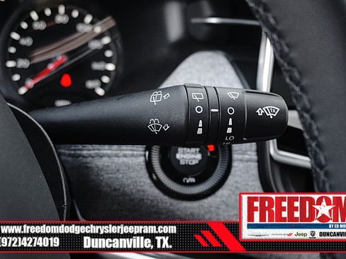 New 2026 Jeep Compass Latitude image 32