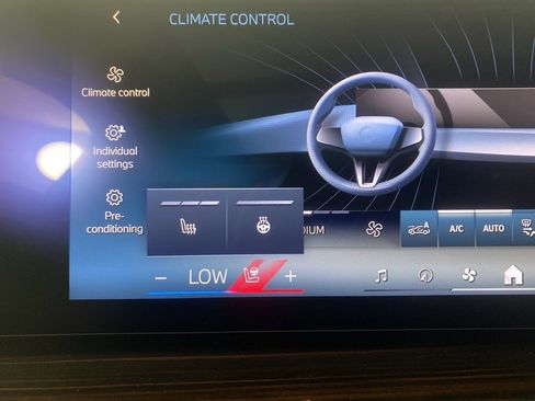 New 2026 BMW X5 xDrive50e image 15