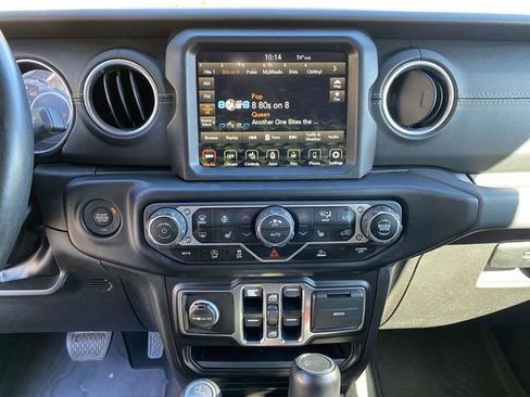 Used 2023 Jeep Wrangler Sahara w/ Cold Weather Group image 26