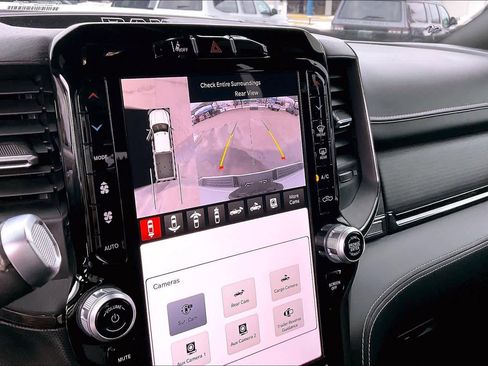 Used 2023 RAM 3500 Limited image 26