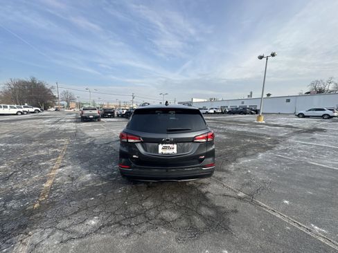 Used 2022 Chevrolet Equinox RS w/ Infotainment Package image 33