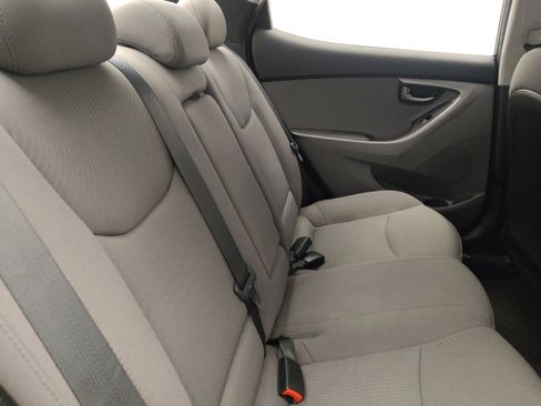 Used 2016 Hyundai Elantra SE FWD image 19