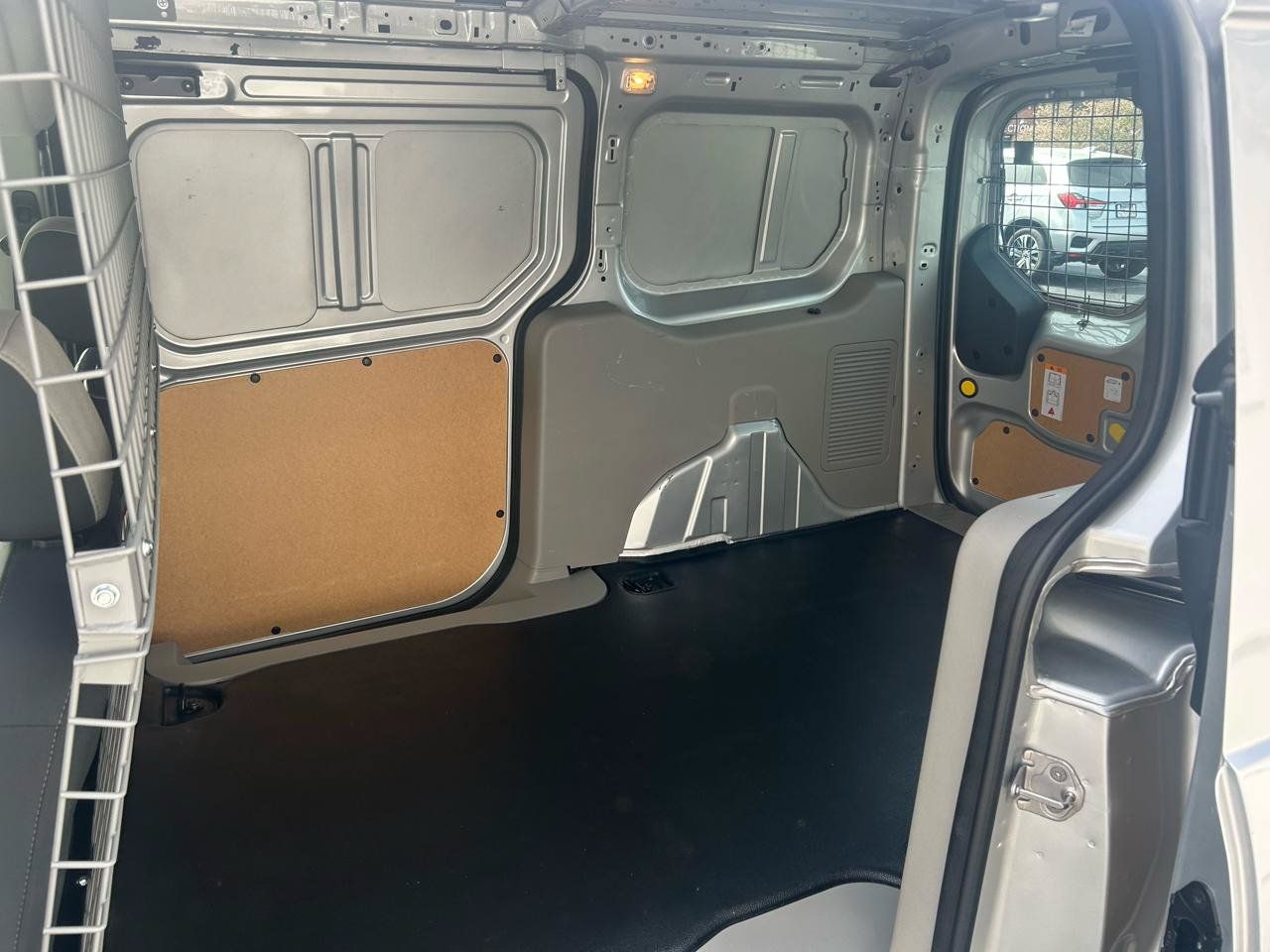 Used 2023 Ford Transit Connect XLT FWD image 26